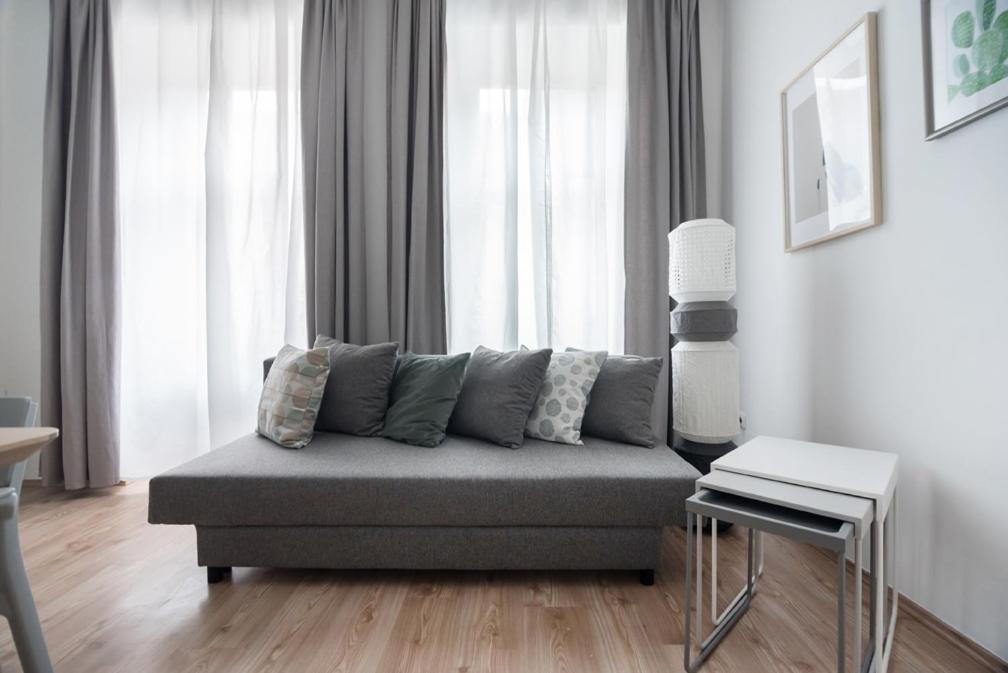 Caring Family Apartment Close To The Center Wina Bagian luar foto