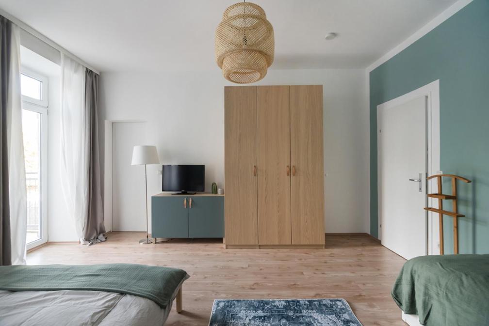 Caring Family Apartment Close To The Center Wina Bagian luar foto