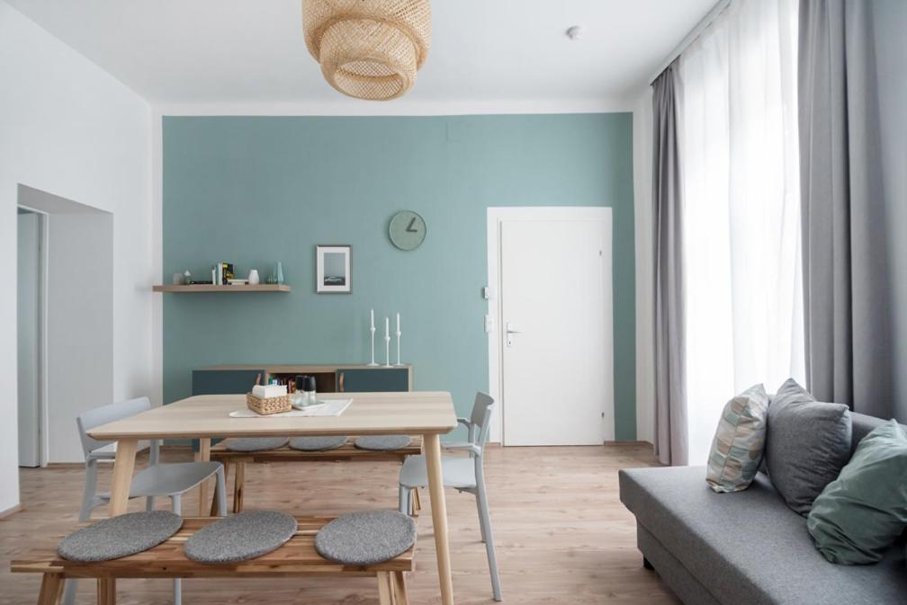 Caring Family Apartment Close To The Center Wina Bagian luar foto